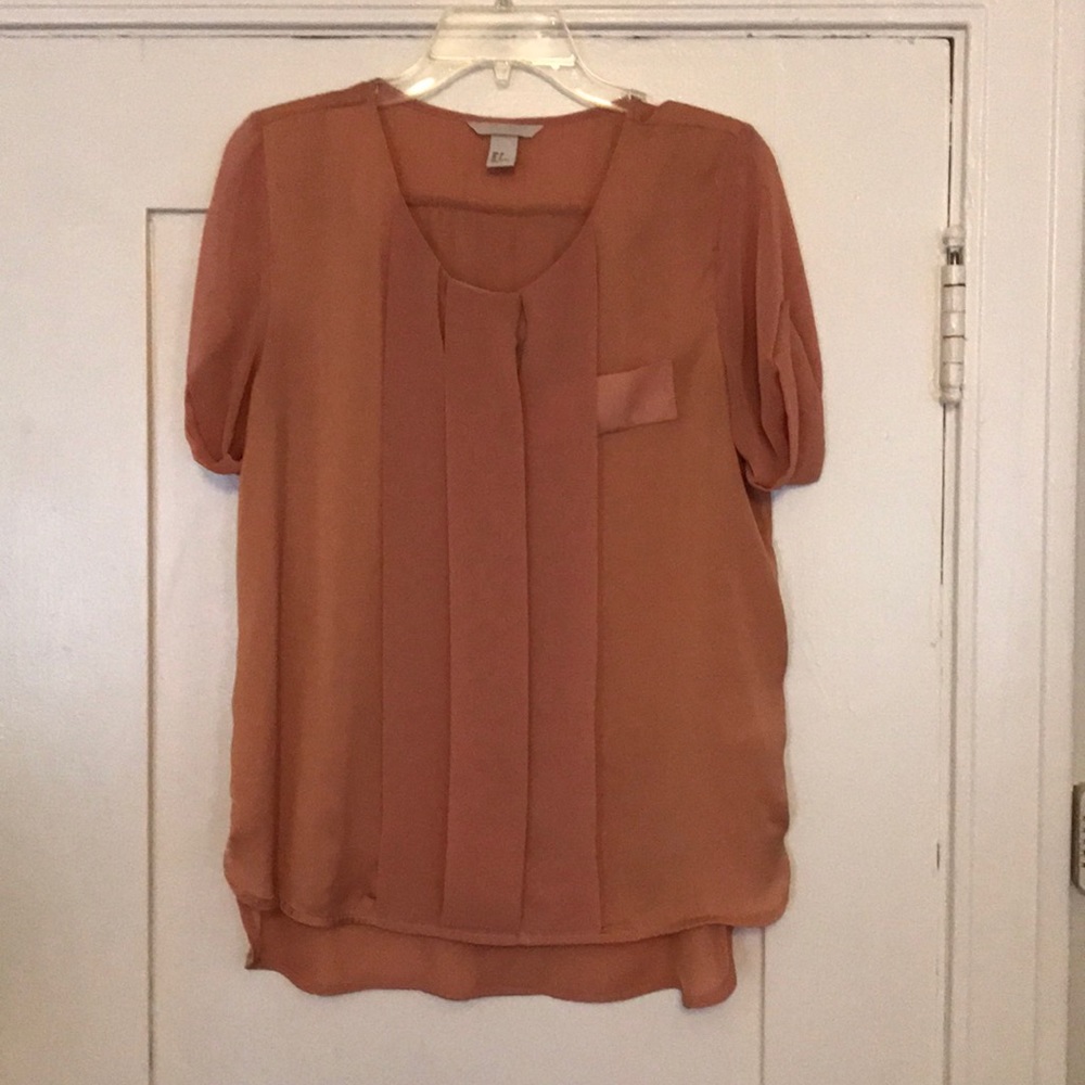 H&M blouse. Size 6. Shirt sleeve.